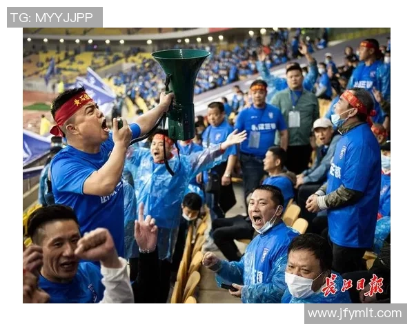 足球赛圆满闭幕激情四溢球迷欢呼期待下届赛事再创辉煌